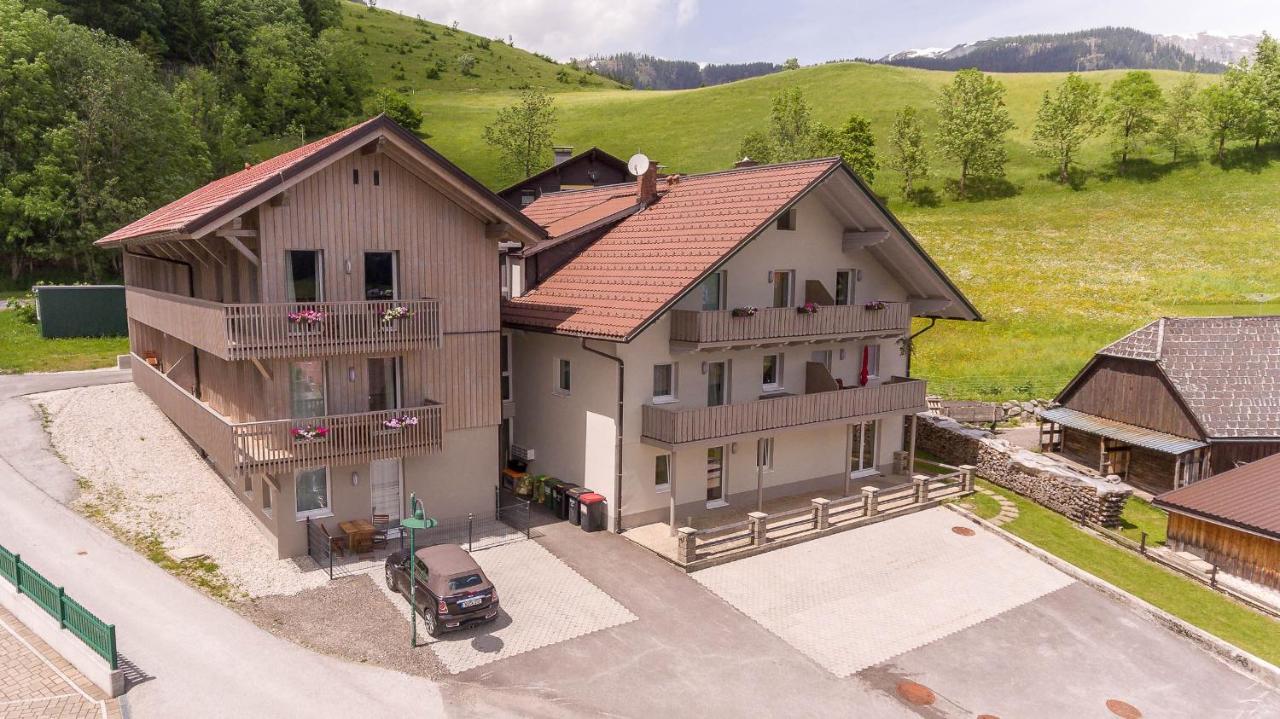 Alpine Appartement Top 8 By Aa Holiday Homes Тауплиц Екстериор снимка
